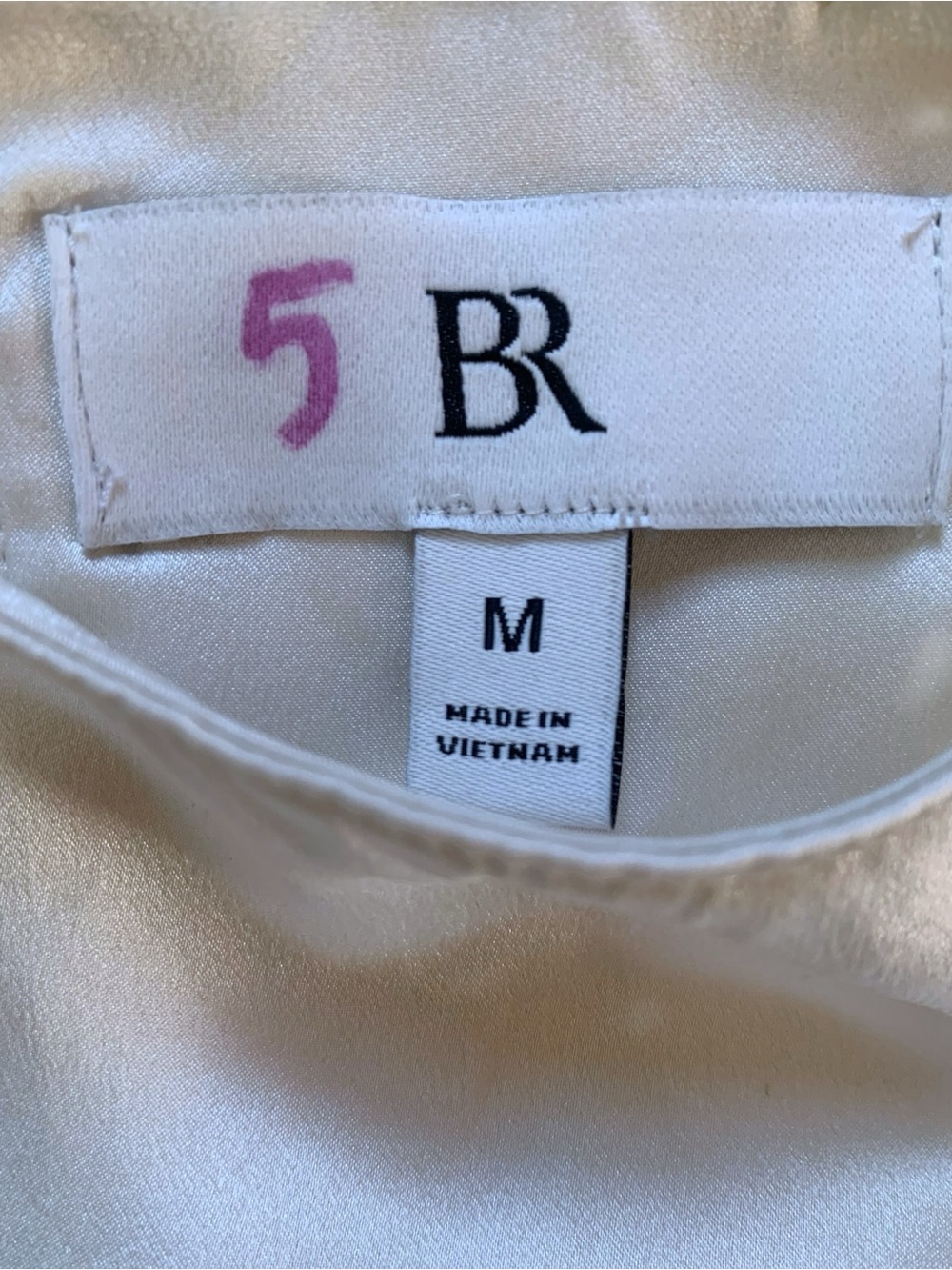 100% Silk Dolman Sleeve Blouse Minimalist Top Ivory Cream Banana Republic Size M - Picture 8 of 9